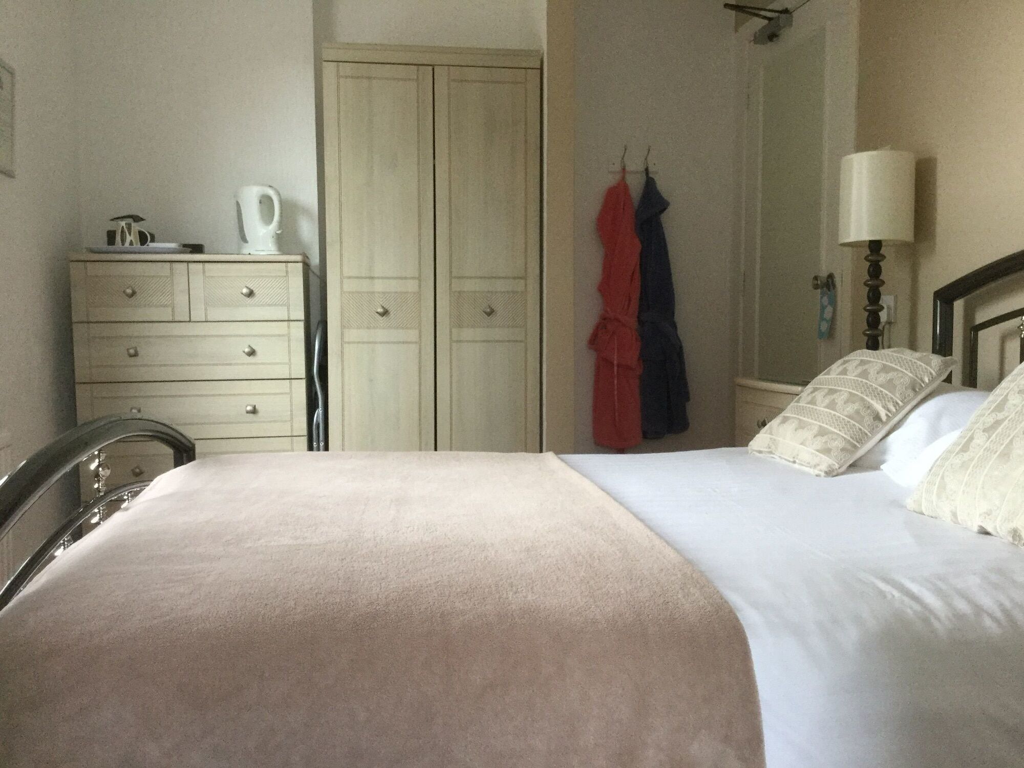 The Groveside Guest House 시드머스 외부 사진
